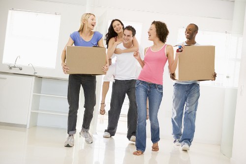 Moving van service for homes and flats in Putney