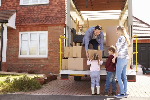 Moving truck service for homes and businesses in Putney