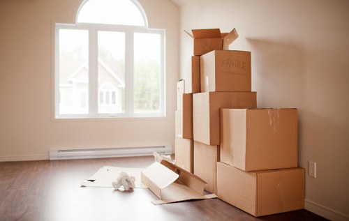 Local removals van support for homes and businesses in Putney